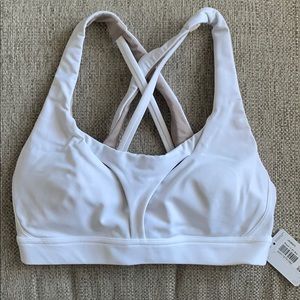 NWT Lululemon stash it all sports bra size 4